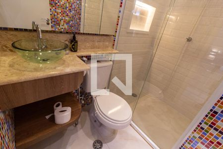 Apartamento à venda com 167m², 3 quartos e 2 vagas Apartamento à venda com 167m², 3 quartos e 2 vagasBanheiro Inferior