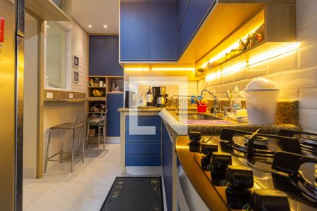 Apartamento à venda com 167m², 3 quartos e 2 vagas Apartamento à venda com 167m², 3 quartos e 2 vagasCozinha