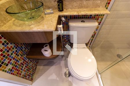 Apartamento à venda com 167m², 3 quartos e 2 vagas Apartamento à venda com 167m², 3 quartos e 2 vagasBanheiro Inferior