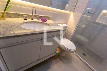 Apartamento à venda com 167m², 3 quartos e 2 vagas Apartamento à venda com 167m², 3 quartos e 2 vagasBanheiro do Corredor Superior