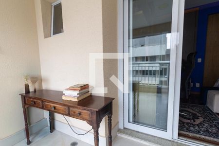 Apartamento à venda com 167m², 3 quartos e 2 vagas Apartamento à venda com 167m², 3 quartos e 2 vagasVaranda da Suite