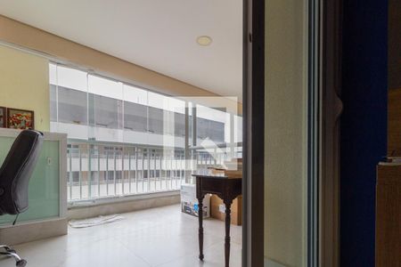 Apartamento à venda com 167m², 3 quartos e 2 vagas Apartamento à venda com 167m², 3 quartos e 2 vagasVaranda da Suite