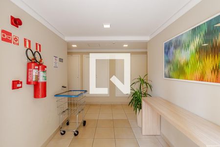 Apartamento para alugar com 32m², 2 quartos e sem vagaHall