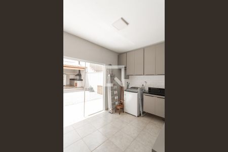 Casa à venda com 183m², 3 quartos e 3 vagasÁrea de Serviço