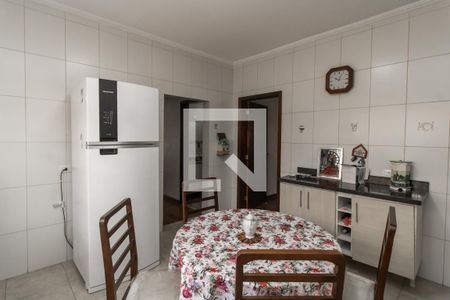 Casa à venda com 183m², 3 quartos e 3 vagasCozinha