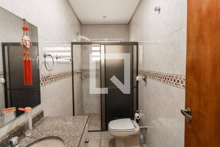 Casa à venda com 183m², 3 quartos e 3 vagasBanheiro Social