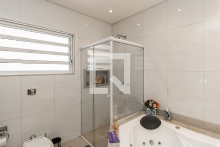 Casa à venda com 183m², 3 quartos e 3 vagasBanheiro Quarto 1