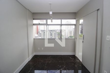 Apartamento à venda com 282m², 4 quartos e 3 vagas Apartamento à venda com 282m², 4 quartos e 3 vagasHall de Entrada