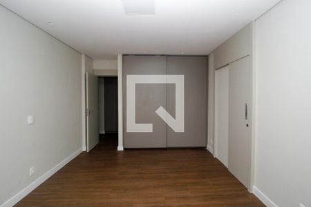 Apartamento à venda com 282m², 4 quartos e 3 vagas Apartamento à venda com 282m², 4 quartos e 3 vagasQuarto 3