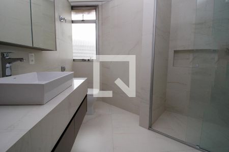 Apartamento à venda com 282m², 4 quartos e 3 vagas Apartamento à venda com 282m², 4 quartos e 3 vagasBanheiro 5