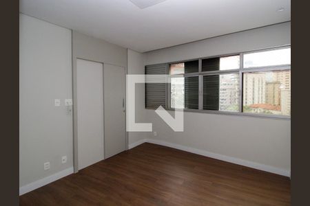 Apartamento à venda com 282m², 4 quartos e 3 vagas Apartamento à venda com 282m², 4 quartos e 3 vagasQuarto 1