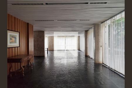 Apartamento à venda com 282m², 4 quartos e 3 vagas Apartamento à venda com 282m², 4 quartos e 3 vagasÁrea comum