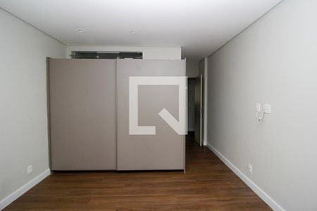 Apartamento à venda com 282m², 4 quartos e 3 vagas Apartamento à venda com 282m², 4 quartos e 3 vagasQuarto 2