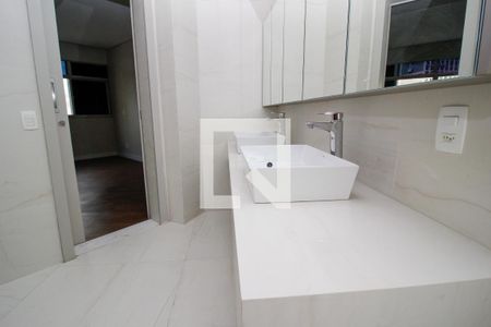 Apartamento à venda com 282m², 4 quartos e 3 vagas Apartamento à venda com 282m², 4 quartos e 3 vagasBanheiro 5