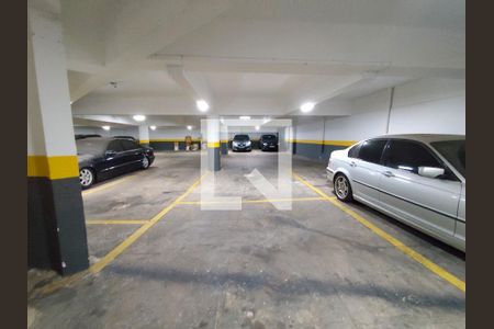 Apartamento à venda com 282m², 4 quartos e 3 vagas Apartamento à venda com 282m², 4 quartos e 3 vagasGaragem
