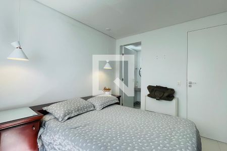 Casa à venda com 300m², 3 quartos e 5 vagasSuíte 1