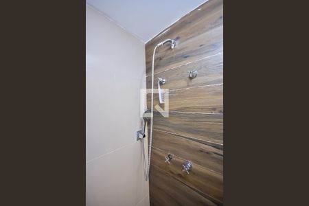 Apartamento à venda com 49m², 1 quarto e 1 vagaChuveiro do Banheiro