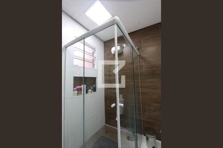 Casa à venda com 181m², 4 quartos e 2 vagasBanheiro - Casa 1