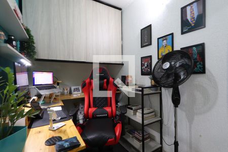 Casa à venda com 181m², 4 quartos e 2 vagasEscritório - Casa 1