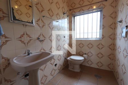 Casa à venda com 181m², 4 quartos e 2 vagasBanheiro Social - Casa 2