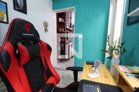 Casa à venda com 181m², 4 quartos e 2 vagasEscritório - Casa 1