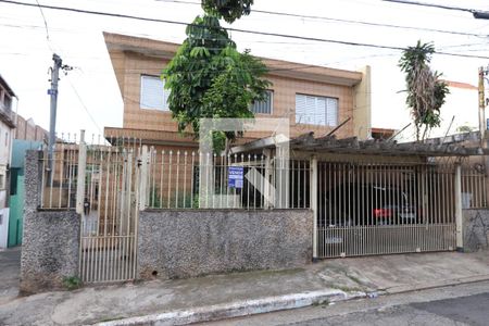 Casa à venda com 181m², 4 quartos e 2 vagasFachada