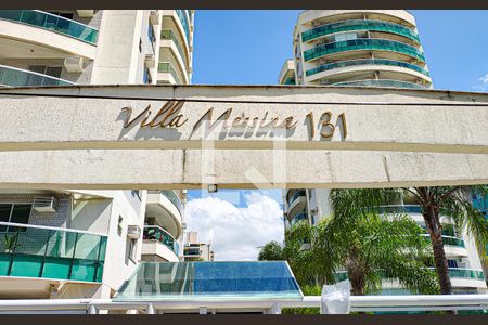 Apartamento para alugar com 70m², 2 quartos e 1 vagaFachada