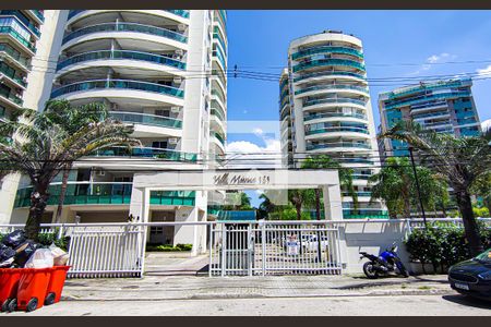 Apartamento para alugar com 70m², 2 quartos e 1 vagaFachada