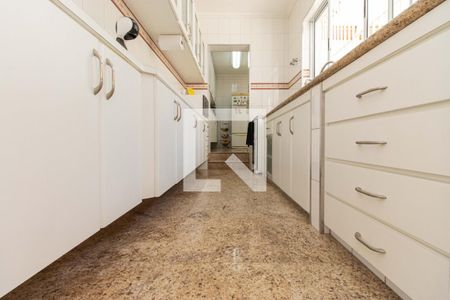 Casa à venda com 210m², 4 quartos e 3 vagas Casa à venda com 210m², 4 quartos e 3 vagasCozinha