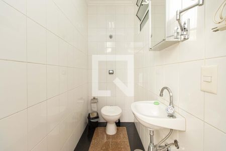 Casa à venda com 210m², 4 quartos e 3 vagas Casa à venda com 210m², 4 quartos e 3 vagasLavabo