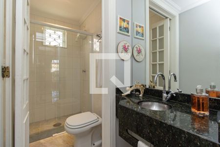 Casa à venda com 210m², 4 quartos e 3 vagas Casa à venda com 210m², 4 quartos e 3 vagasBanheiro 2