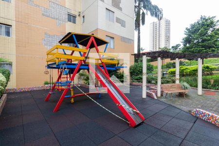 Apartamento para alugar com 50m², 2 quartos e 1 vaga Apartamento para alugar com 50m², 2 quartos e 1 vagaÁrea comum - Playground