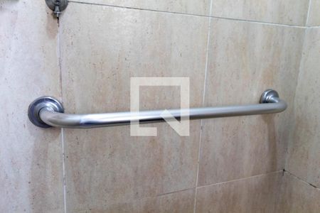 Apartamento para alugar com 50m², 2 quartos e 1 vaga Apartamento para alugar com 50m², 2 quartos e 1 vagaDetalhe do banheiro