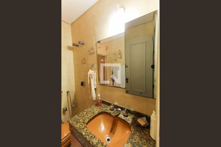 Apartamento à venda com 253m², 5 quartos e 3 vagasBanheiro da Suíte 3