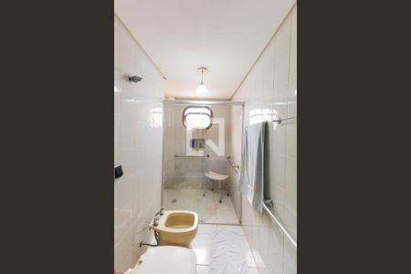 Apartamento à venda com 253m², 5 quartos e 3 vagasBanheiro da Suíte 4