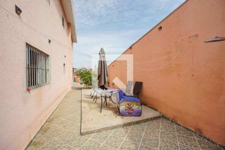 Casa à venda com 224m², 3 quartos e 5 vagasQuintal