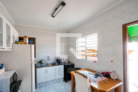 Casa à venda com 224m², 3 quartos e 5 vagasEdícula - Cozinha