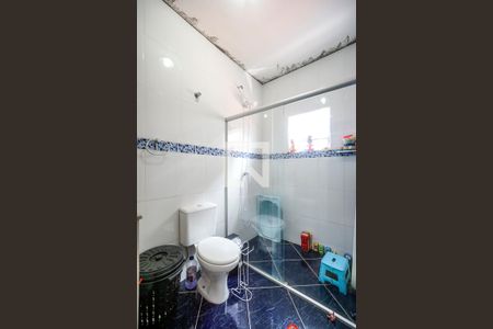 Casa à venda com 224m², 3 quartos e 5 vagasBanheiro da suíte 02