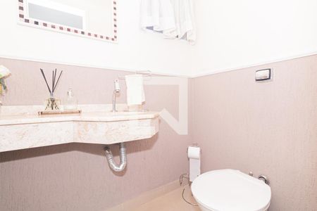 Casa à venda com 124m², 3 quartos e 2 vagasBanheiro 3