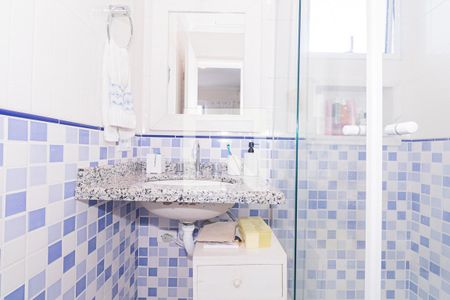 Casa à venda com 124m², 3 quartos e 2 vagasBanheiro