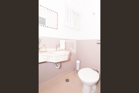 Casa à venda com 124m², 3 quartos e 2 vagasBanheiro 3