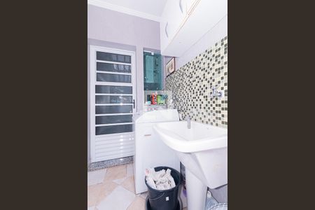 Casa à venda com 124m², 3 quartos e 2 vagasÁrea de Serviço