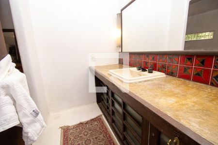 Casa à venda com 320m², 4 quartos e 2 vagasBanheiro quarto 1