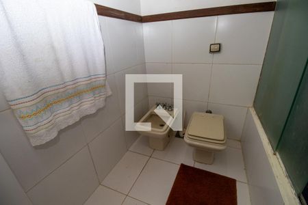 Casa à venda com 320m², 4 quartos e 2 vagasBanheiro Social
