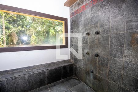 Casa à venda com 320m², 4 quartos e 2 vagasBanheiro quarto 1