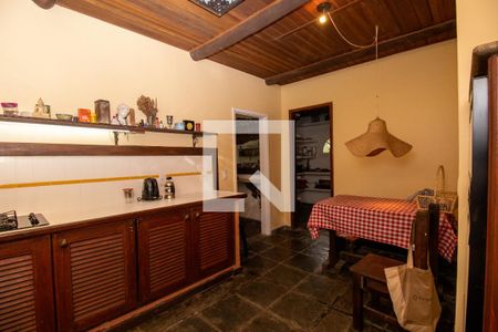 Casa à venda com 320m², 4 quartos e 2 vagasCozinha