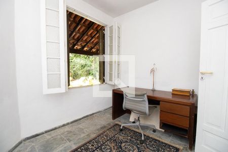 Casa à venda com 320m², 4 quartos e 2 vagasQuarto 2