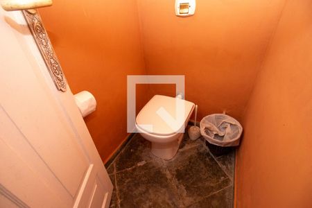 Casa à venda com 320m², 4 quartos e 2 vagasLavabo 2