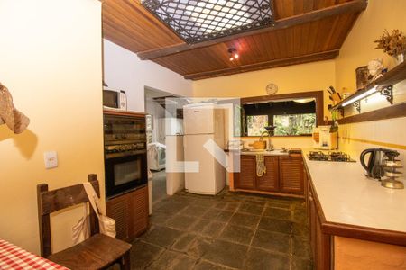 Casa à venda com 320m², 4 quartos e 2 vagasCozinha