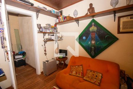 Casa à venda com 320m², 4 quartos e 2 vagasEscritório